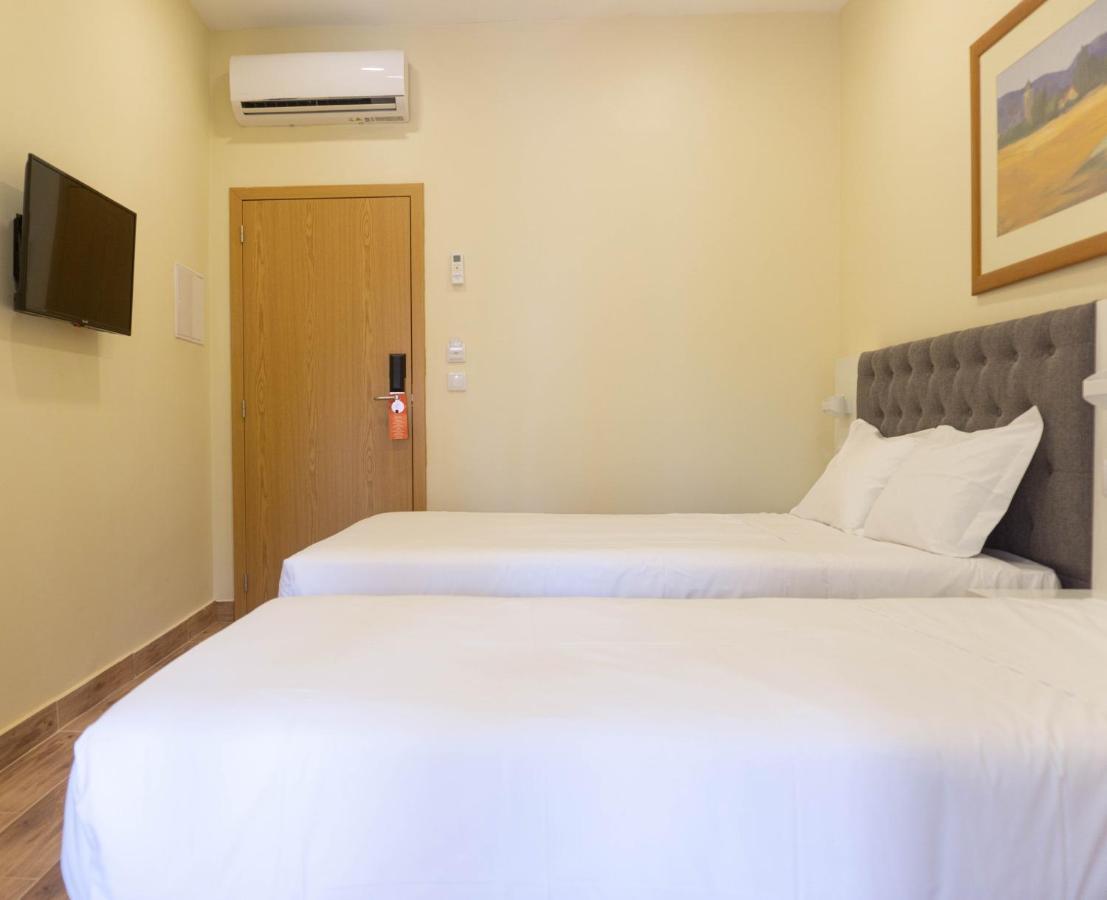 Residencial Do Areeiro Hotel Lisbon Exterior photo