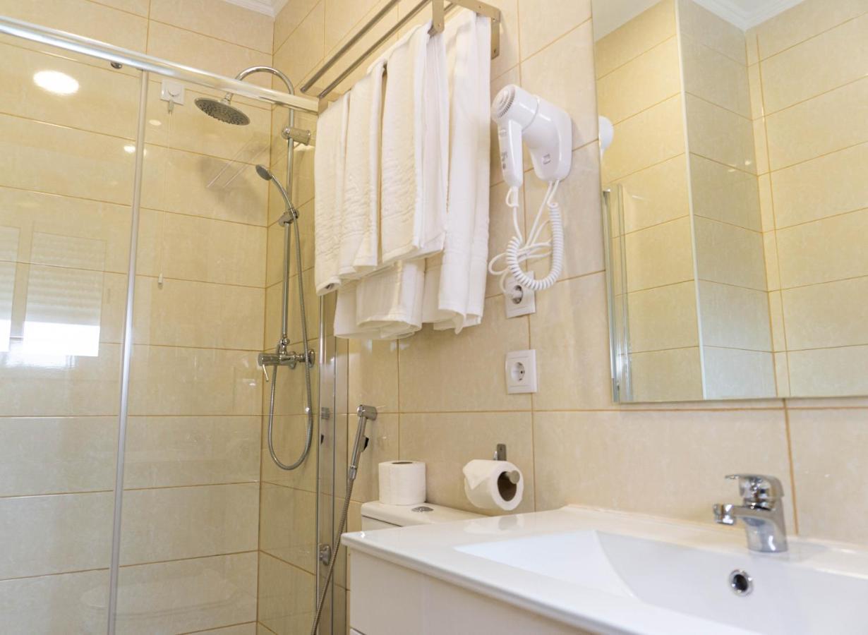 Residencial Do Areeiro Hotel Lisbon Exterior photo