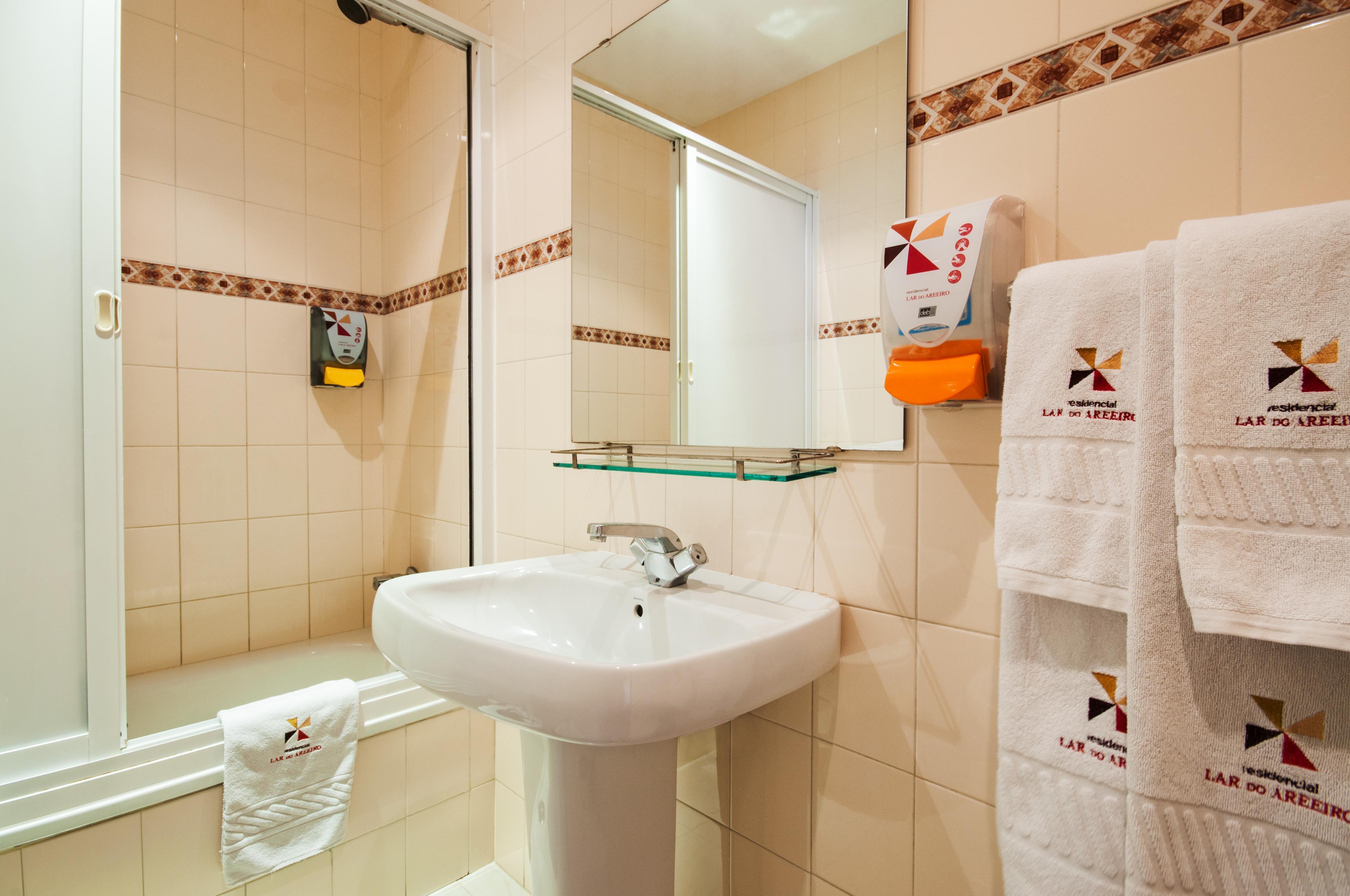 Residencial Do Areeiro Hotel Lisbon Exterior photo